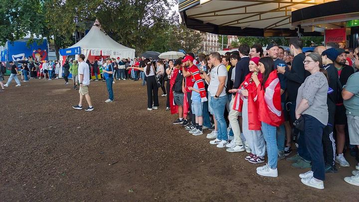 罗马诺确认恩佐转会皇马传闻破灭，经纪人下周面谈未来（封面配图）